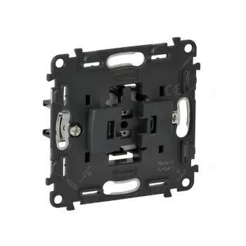   LEGRAND 752001 Valena Life 101 egypólusú kapcsoló betét fedél nélkül