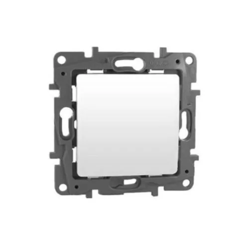 LEGRAND 764515 Niloé N106 váltó érintkezős nyomó kapcsoló IP44 fehér