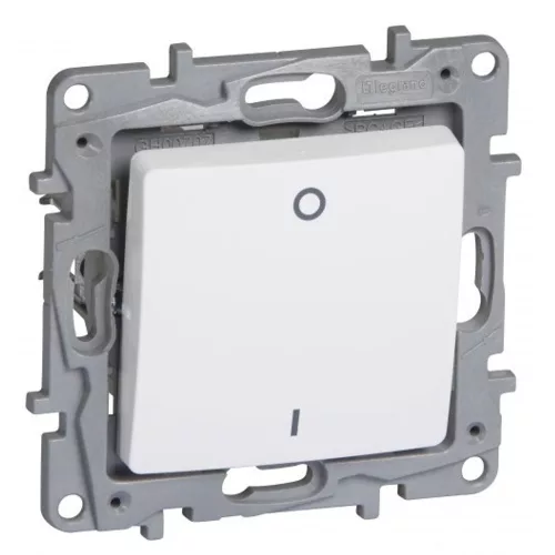 LEGRAND 764517 Niloé Kétpólusú kapcsoló körömmel fehér