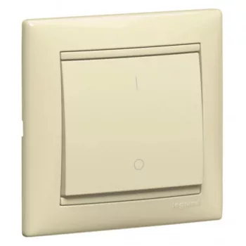 LEGRAND Valena 774302 102 kapcs. e. csont