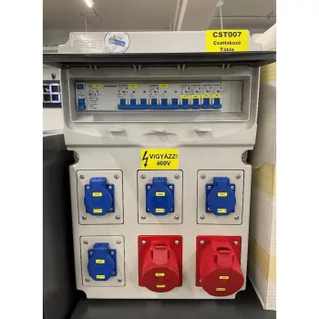 Felvonulási szekrény